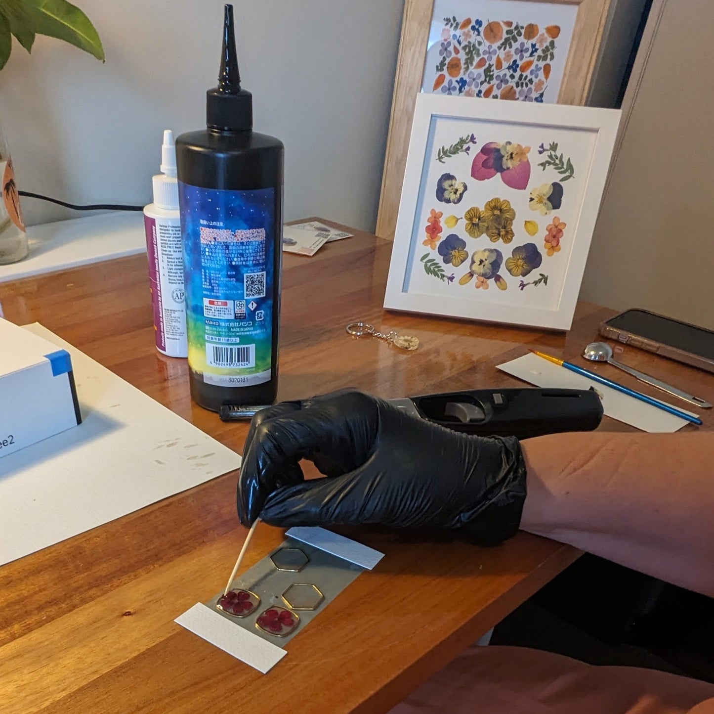 Resin jewellery making with pressed flowers